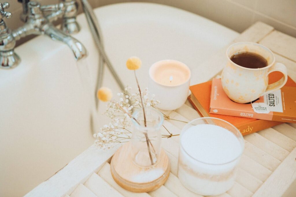 Stock image for The Perfect Self Love Pamper Evening Close up photo of a bath tray over a white bath with some fresh flowers and a candle
