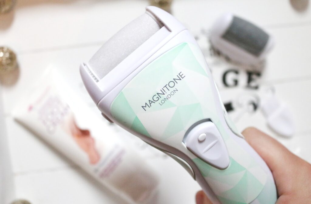 Photo of theWell Heeled Pedi from Magnitone being held by Jordanne taken by Jordanne Ofaglasgowgirl