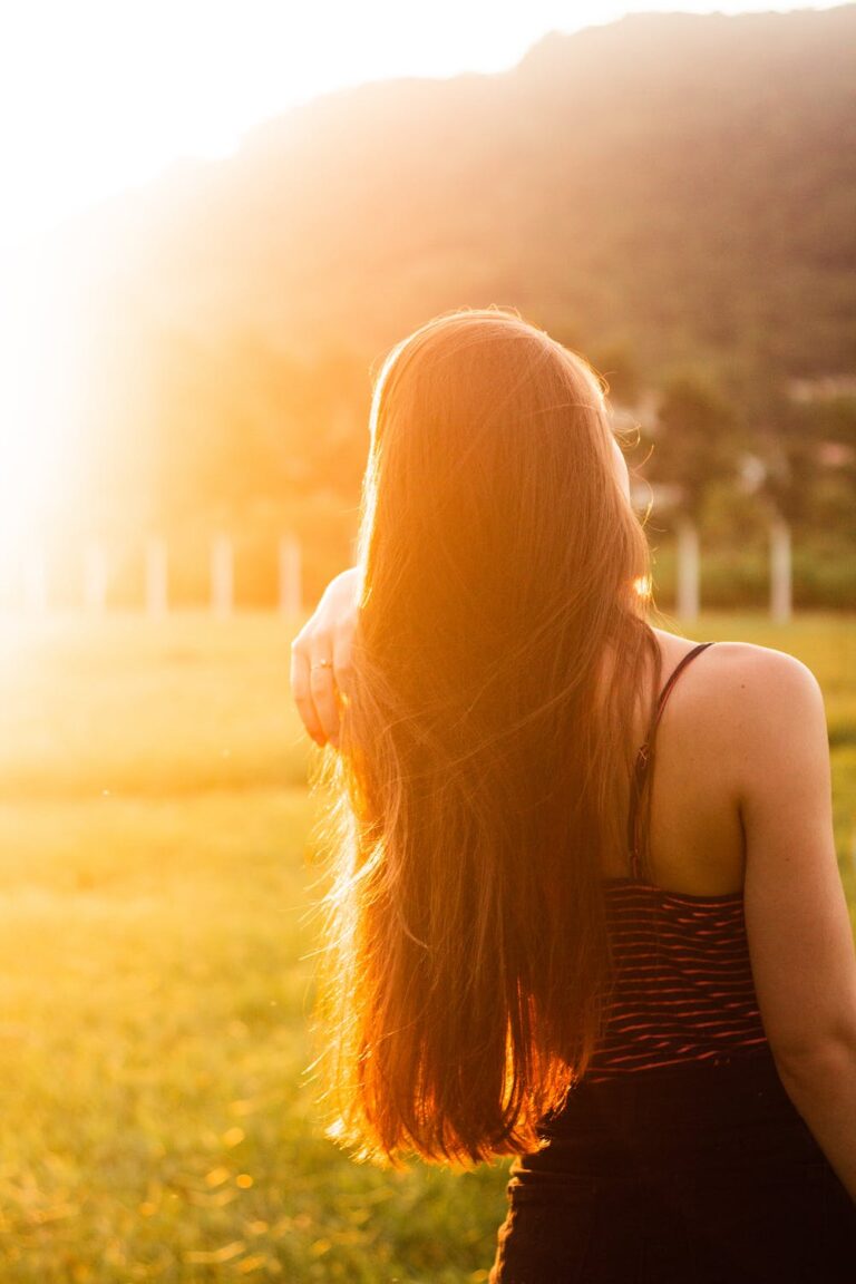 GoldCrush Hair Capsules Full Review - Stock photo from pexels by Gabriel Antonio
