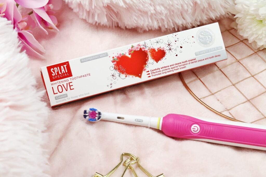 Photo taken by Ofaglasgowgirl of SPLAT Toothpaste box for the "Love" toothpaste