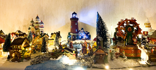 Photo of a tiny village decoration in Chloë