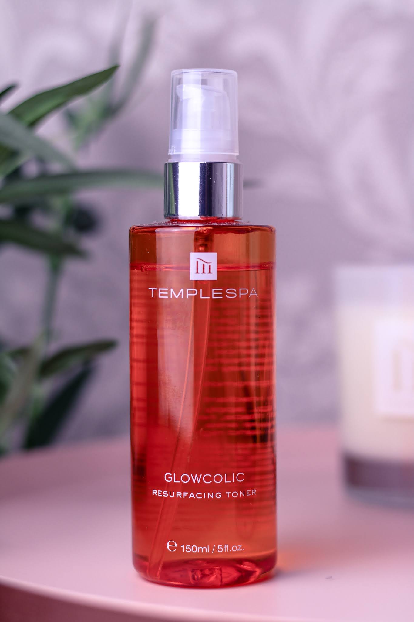 Temple Spa GLOWCOLIC Resurfacing Glycolic Acid Toner Close up photo of GLOWCOLIC Resurfacing Glycolic Acid Toner by Temple Spa