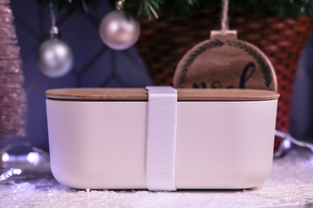 Gifts For Her recommendation -
Close up side view of the Always Personal, Personalised Engraved Eco Friendly Bamboo Lunch Box
