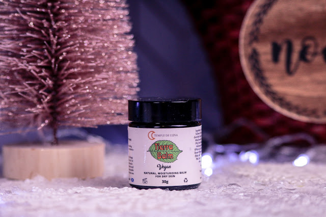 Close up of Temple De Luna Products