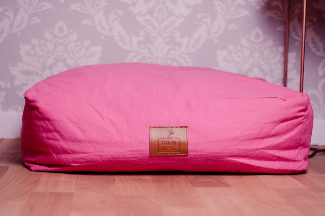 Close up of the pink Lupos nest pet bed