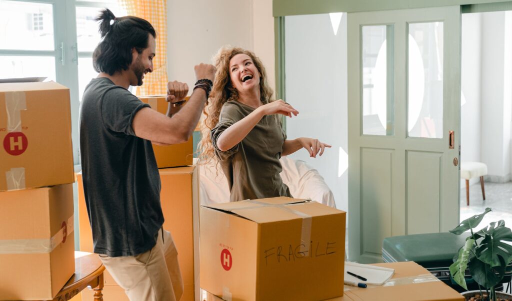 How Self Storage Can be Helpful When Moving