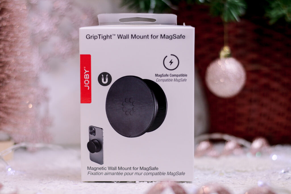 Close up of the  GripTight™ Wall Mount packaging