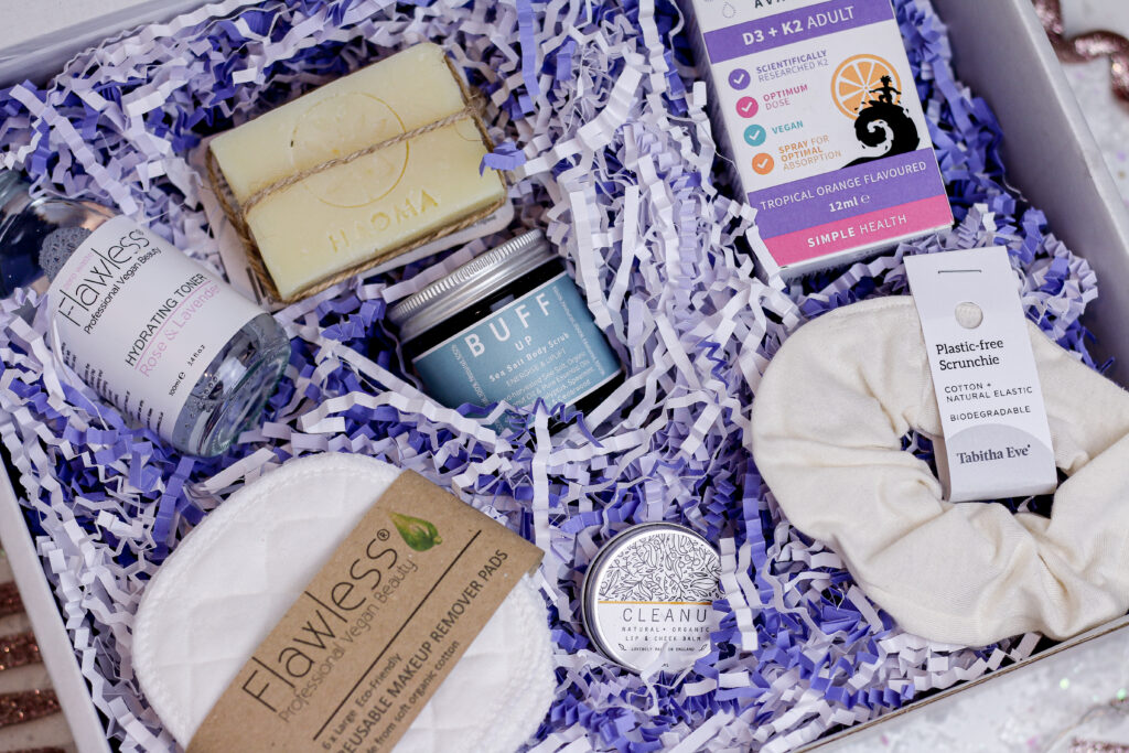 Birdseye photo of items from Veo beauty box in the box