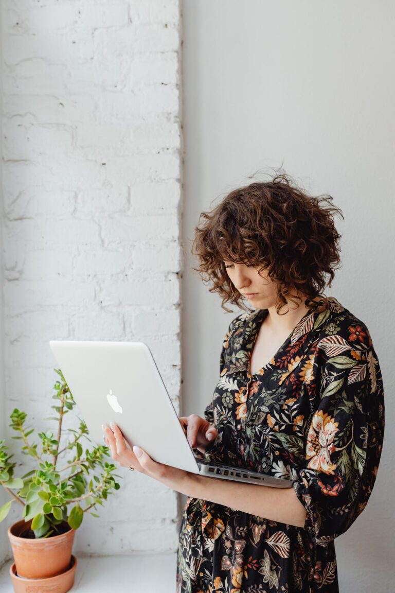 8 Blogs You HAVE to Check Out This November